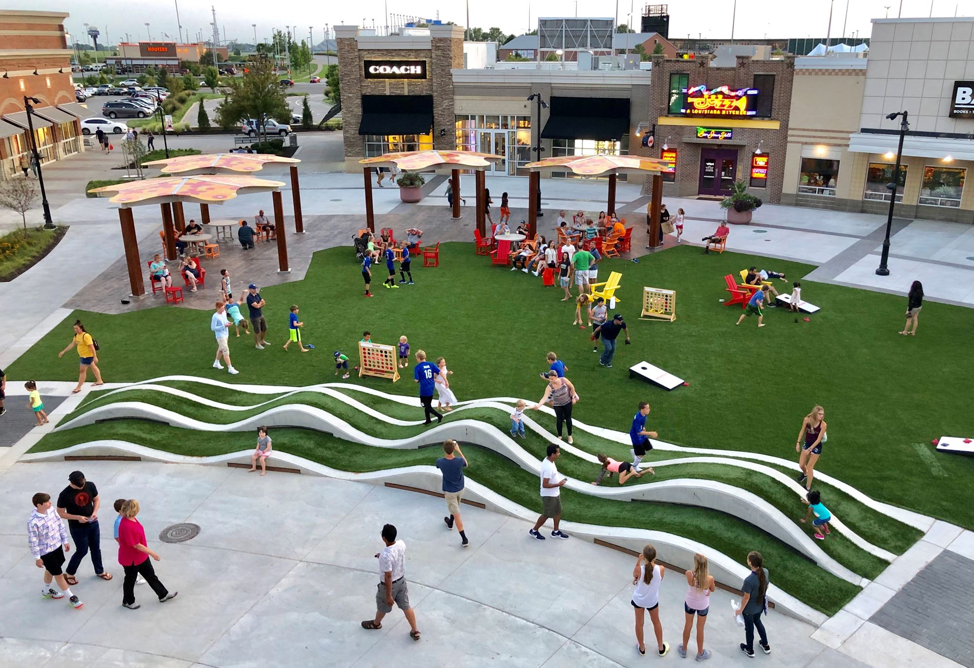 Legends Retail Courtyard